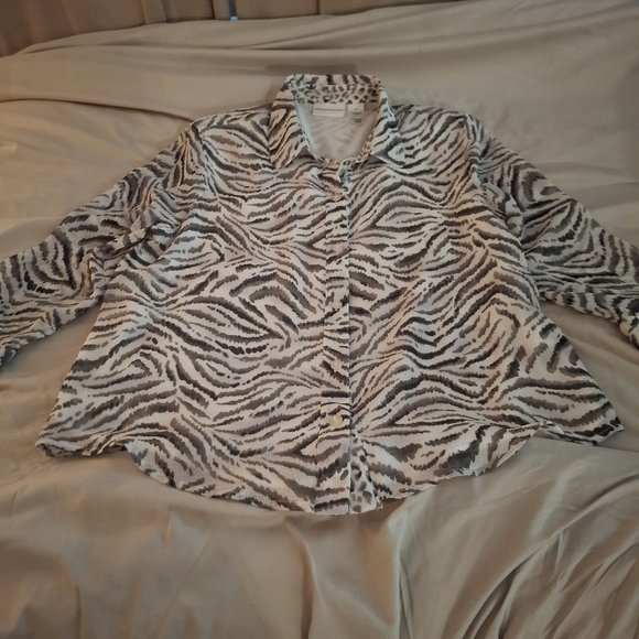 Alfred Dunner Women's Animal Print Blouse - Picture 3 of 8